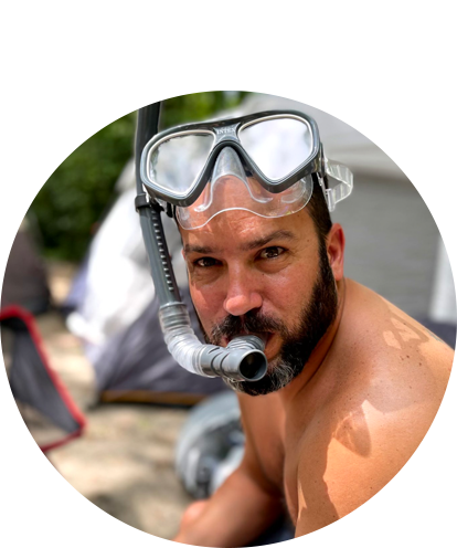 JP Romeo fun photo (adult male with snorkeling mask and breathing tub in mouth).